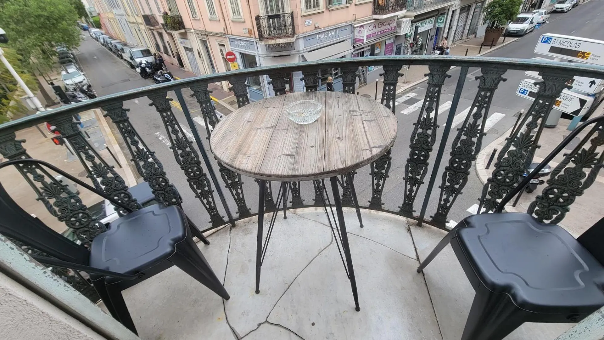 Homestay Prado Republique Apartment Cannes